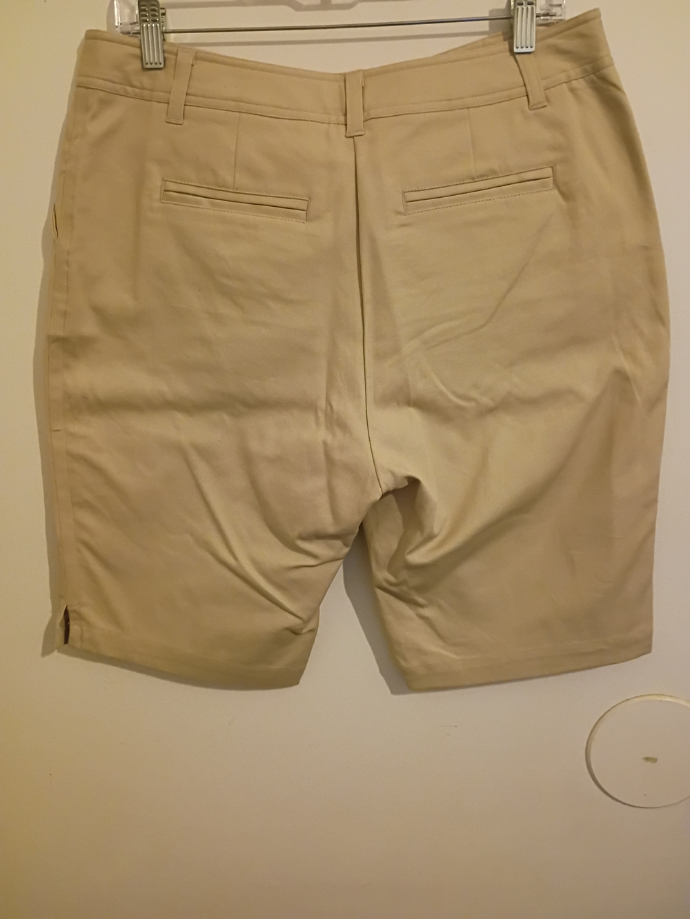 Charter Club Women's Bermuda Shorts in Navy and Tan with Gold-Tone Buckle Sz 12 - Picture 2 of 8
